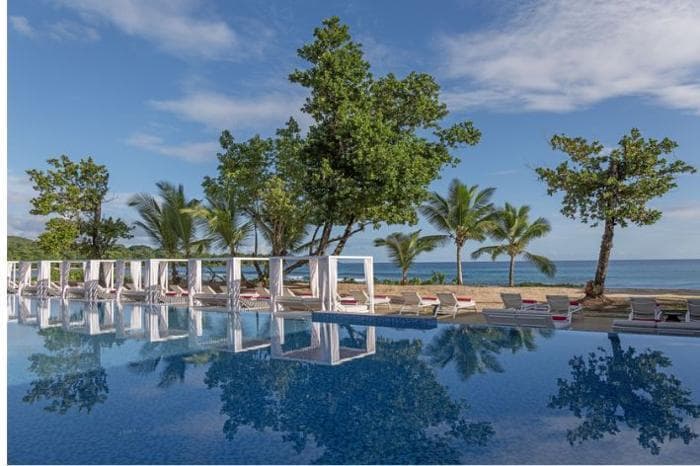 Avani + Barbarons, Seychelles